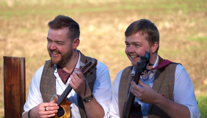 A ukulele duo is a popular option for wedding receptions